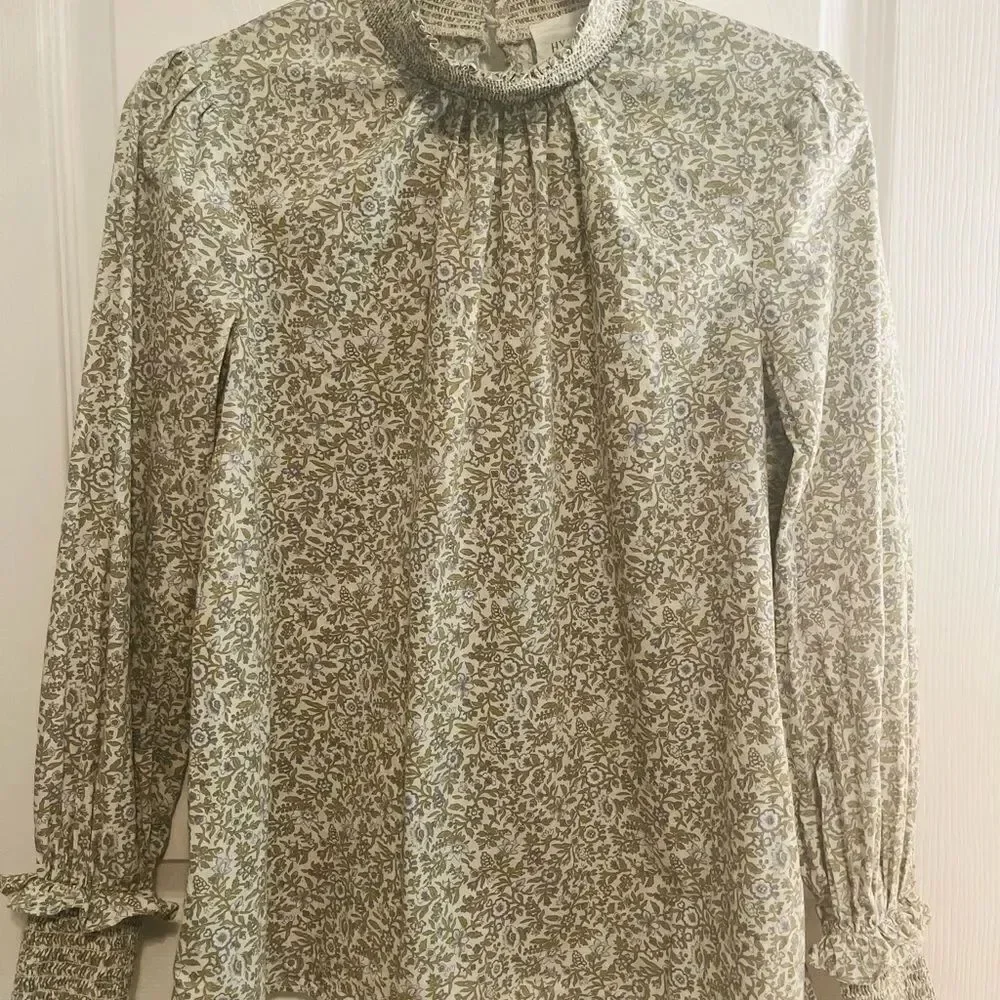 TUCKERNUCK Hyacinth House Floral Puff Sleeve Blouse with Mandarin Collar